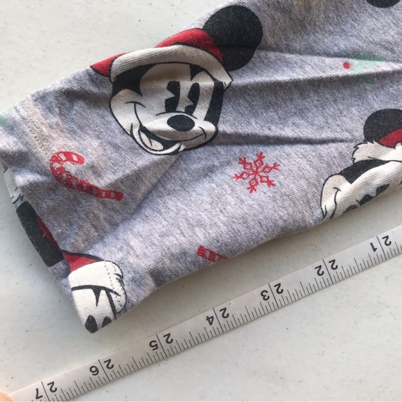 H&M Divided x Disney | Gray Santa Mickey Mouse Christmas Leggings size Small - Picture 3 of 3